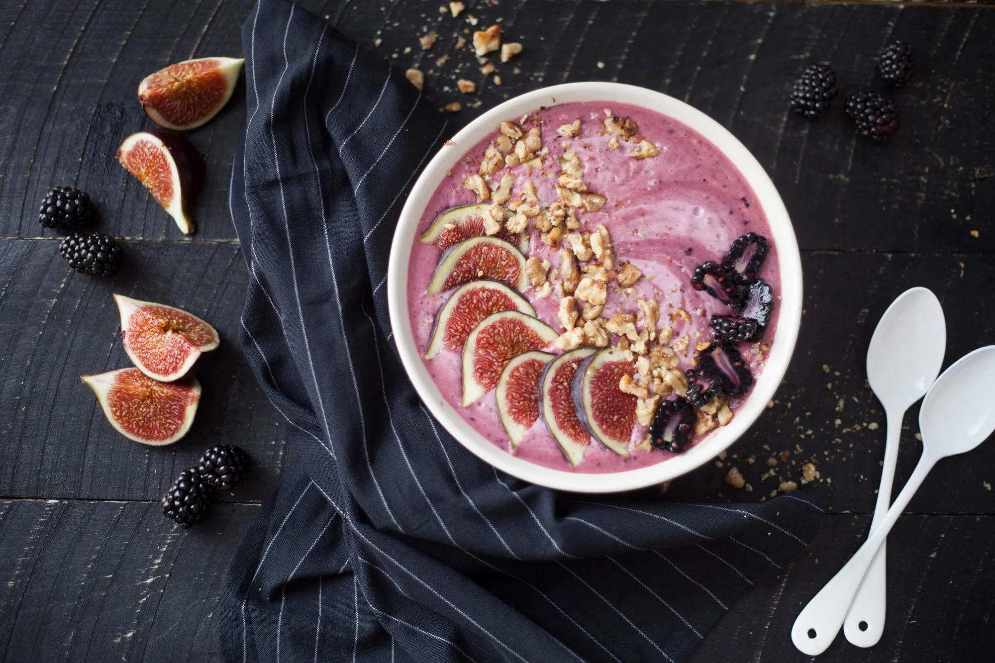 Smoothie Bowl mit BIO PLANETE Omega Red Leinöl