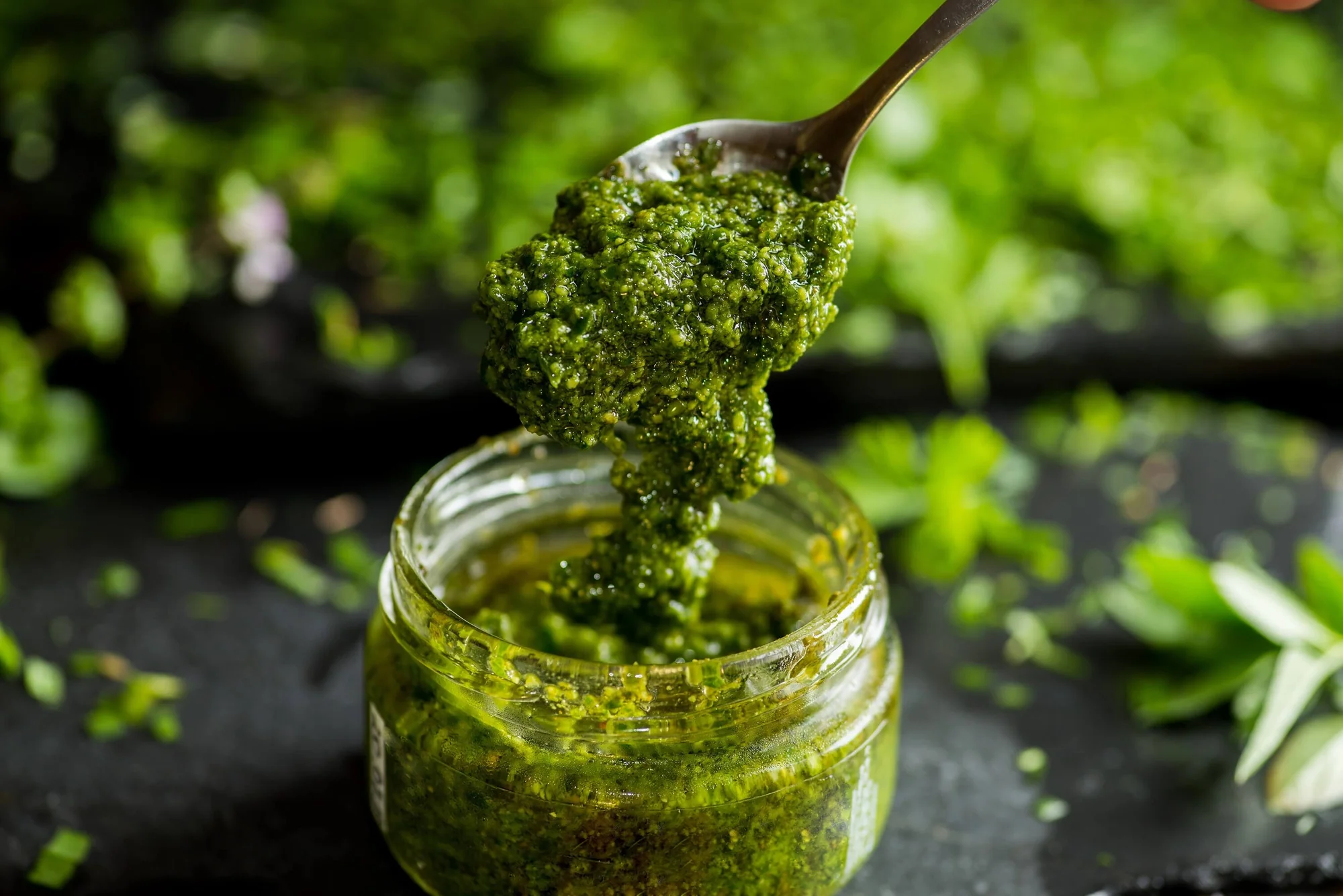 Schnelles Pesto mit BIO PLANETE Leindotteröl
