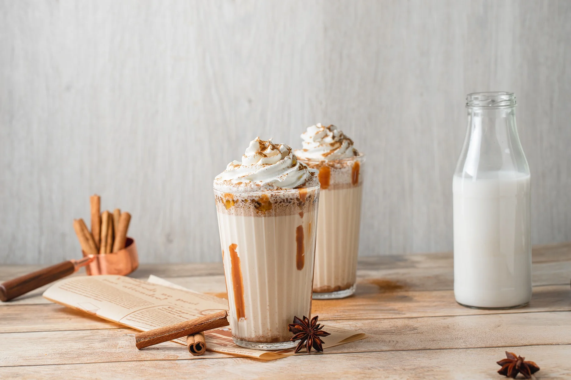 Orientalischer Milchshake mit BIO PLANETE Schwarzkümmelöl