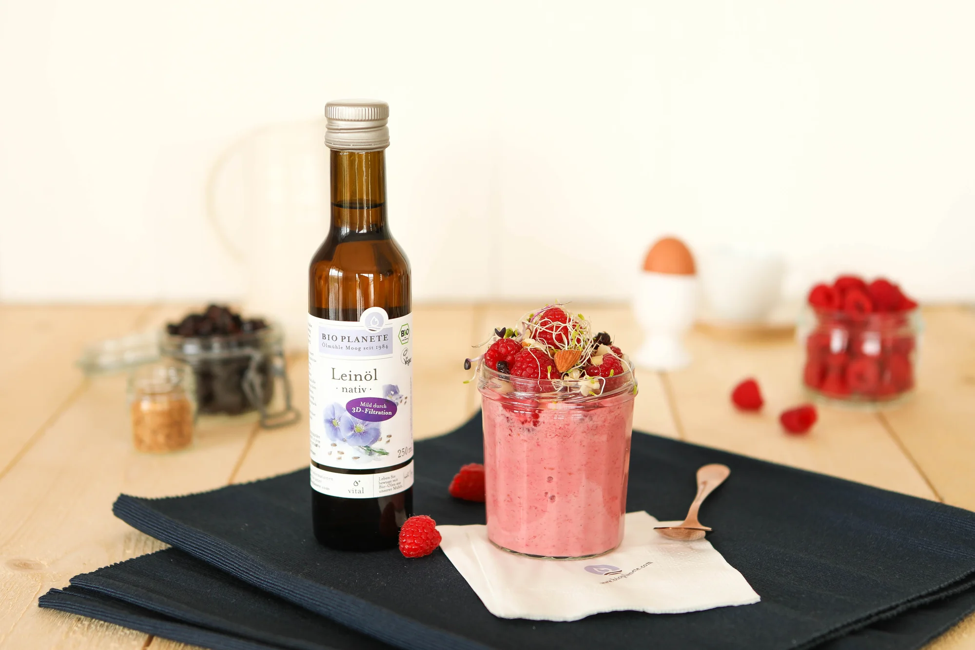 Smoothie mit Beeren und BIO PLANETE Leinöl