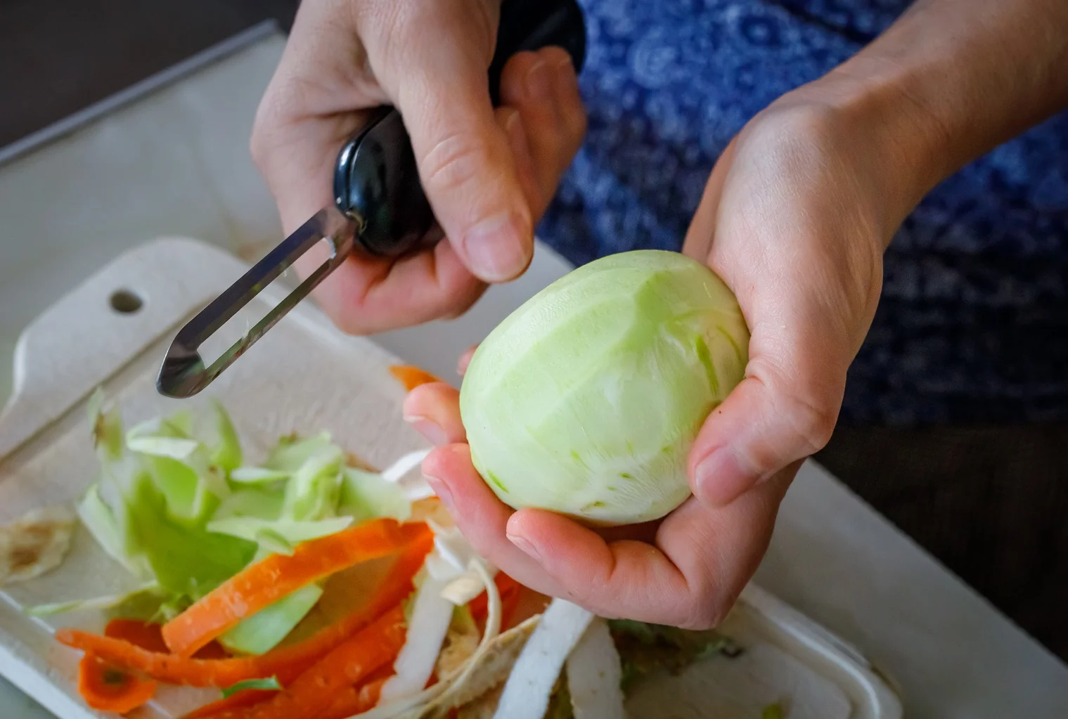 Kohlrabi Carpaccio mit BIO PLANETE Leinöl