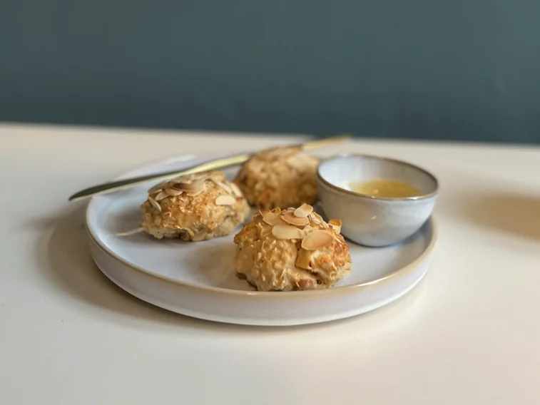 Apfel-Mandel-Scones mit BIO PLANÈTE Mandelöl geröstet
