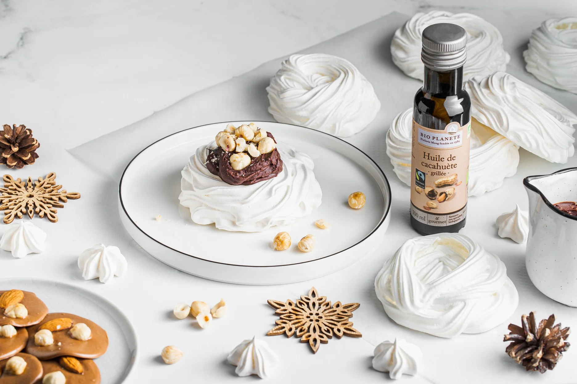 Pavlova mit geröstetem Erdnussöl von BIO PLANETE